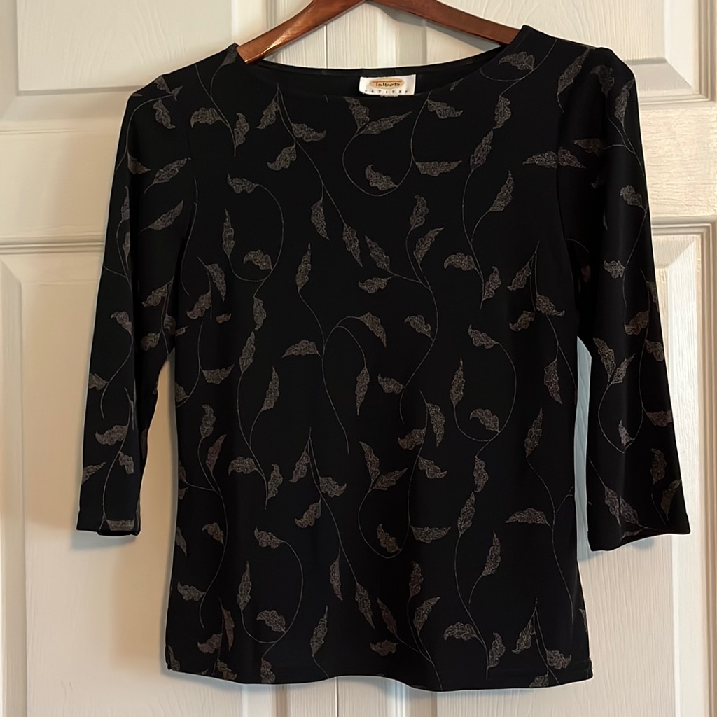 Talbots Ladies Pullover Top.
